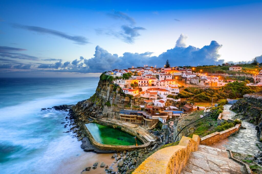 image of the coast of Sintra Portugal